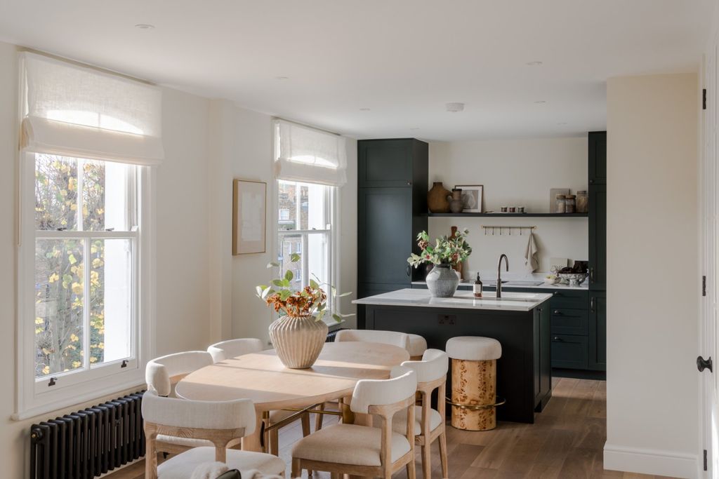 Property photo 1 of 20 Kitchen/Dining