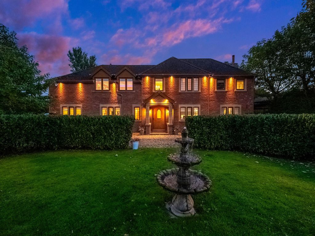 Property photo 2 of 58