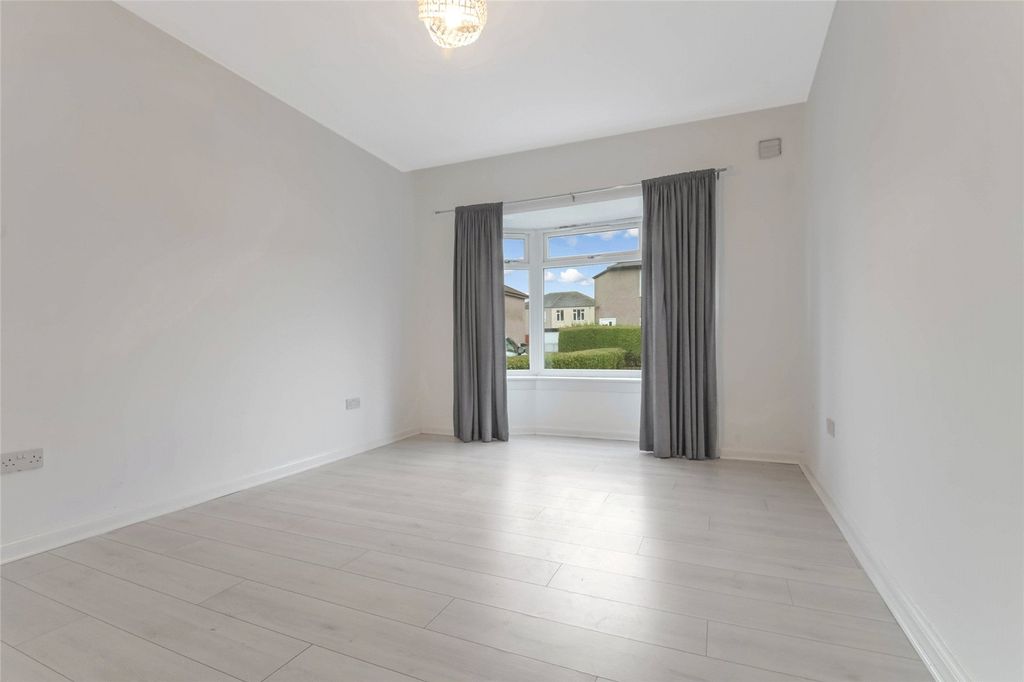 Property photo 3 of 18 Picture No. 04