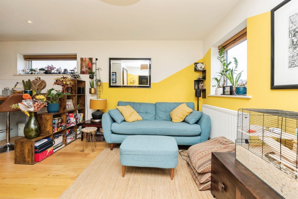 Property photo 2 of 15