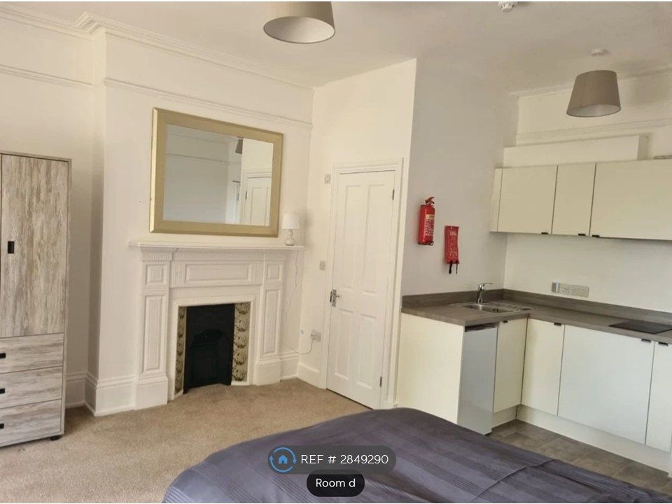 Property photo 1 of 4