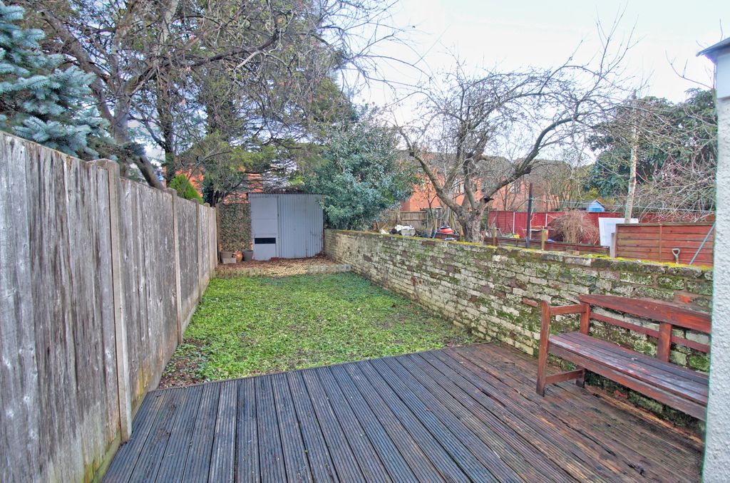 Property photo 3 of 20 Garden