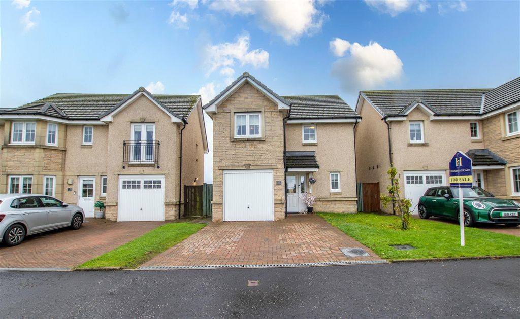 Property photo 1 of 18 External.Front.Jpg