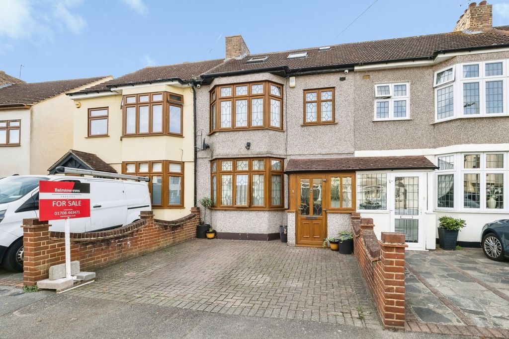 Property photo 1 of 30 Pbox-Img.Jpg