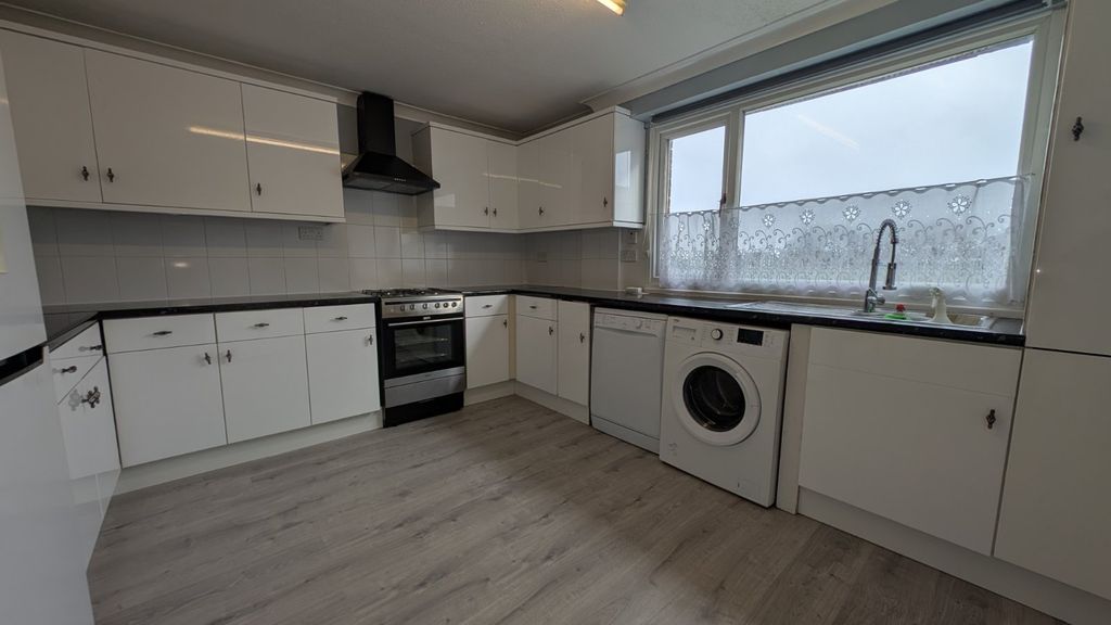 Property photo 2 of 10 Picture 2