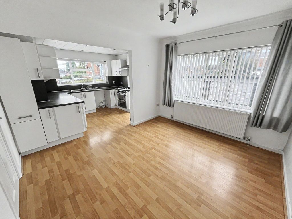 Property photo 3 of 30