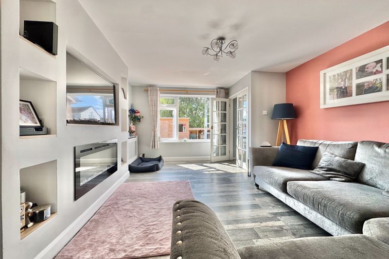 Property photo 3 of 22 Photo 12