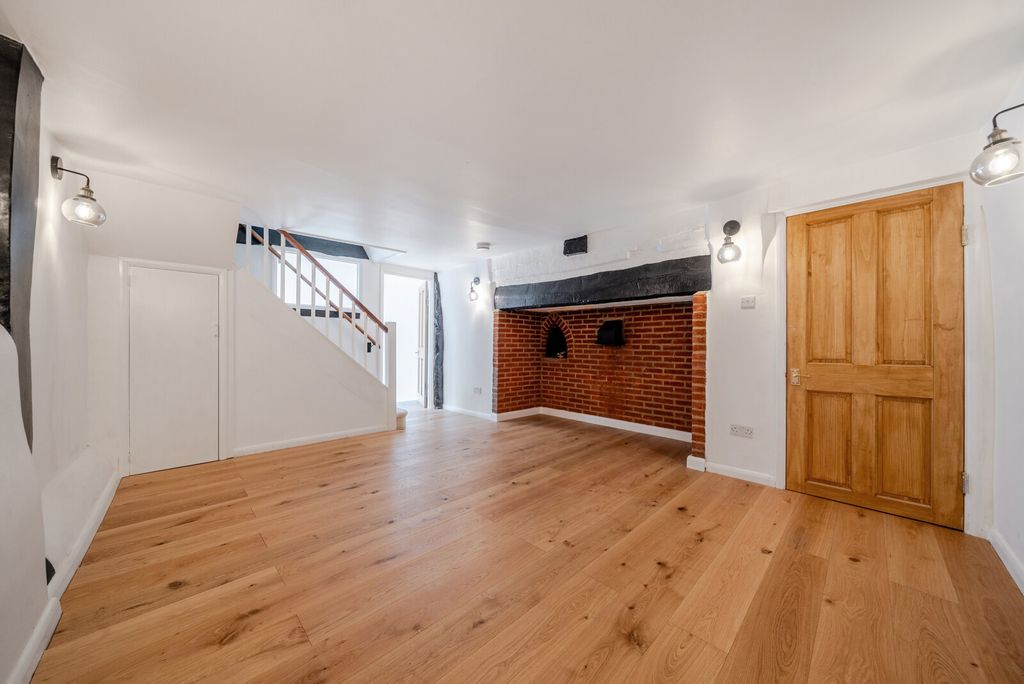 Property photo 3 of 11 1447286-2-69E0Ef2...