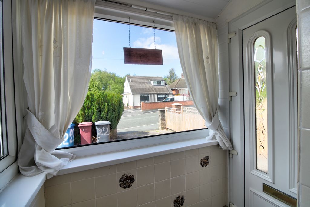 Property photo 2 of 25 2