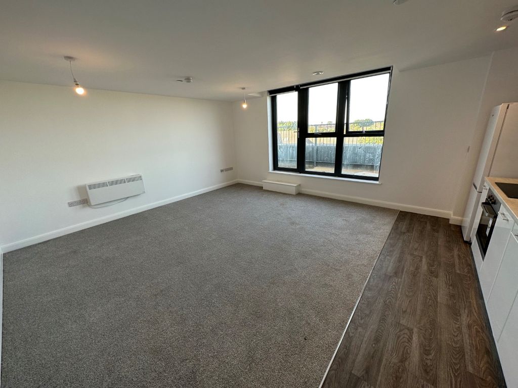 Property photo 3 of 7 2780583