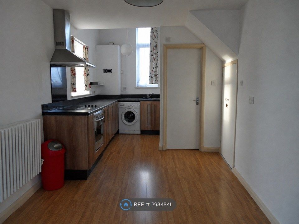 Property photo 1 of 6 Kitchen With Integrated Appliances