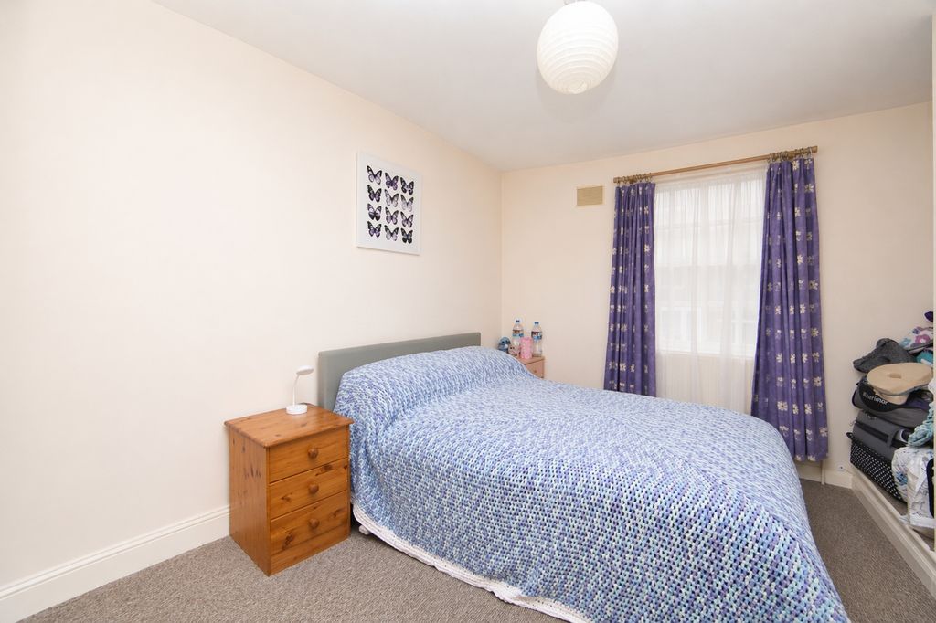 Property photo 2 of 8 Picture 2