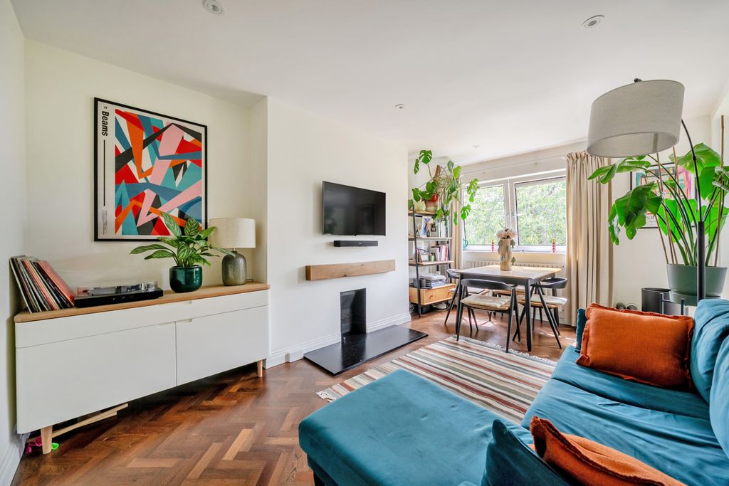 Property photo 1 of 19 1477929-3-6A300dc...