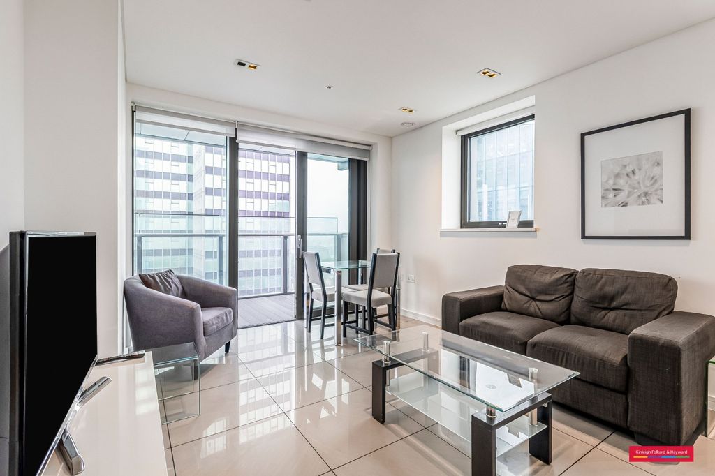 Property photo 1 of 11 Reception Room