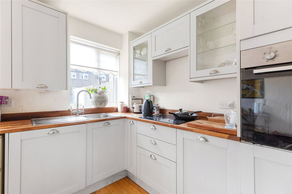 Property photo 2 of 9 Picture No. 06