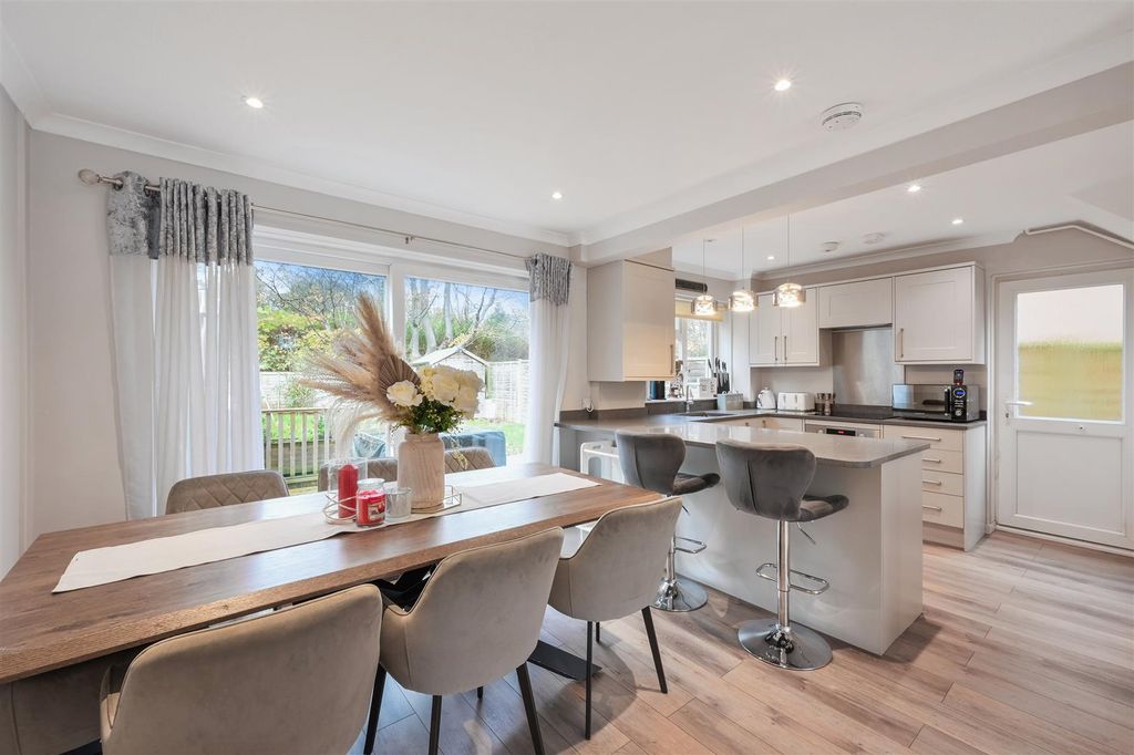 Property photo 2 of 25 Dale View, 45 (15).Jpg