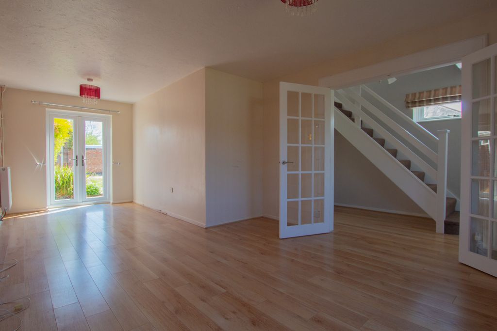 Property photo 2 of 7 Lounge/Diner