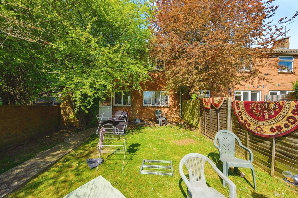 Property photo 3 of 12