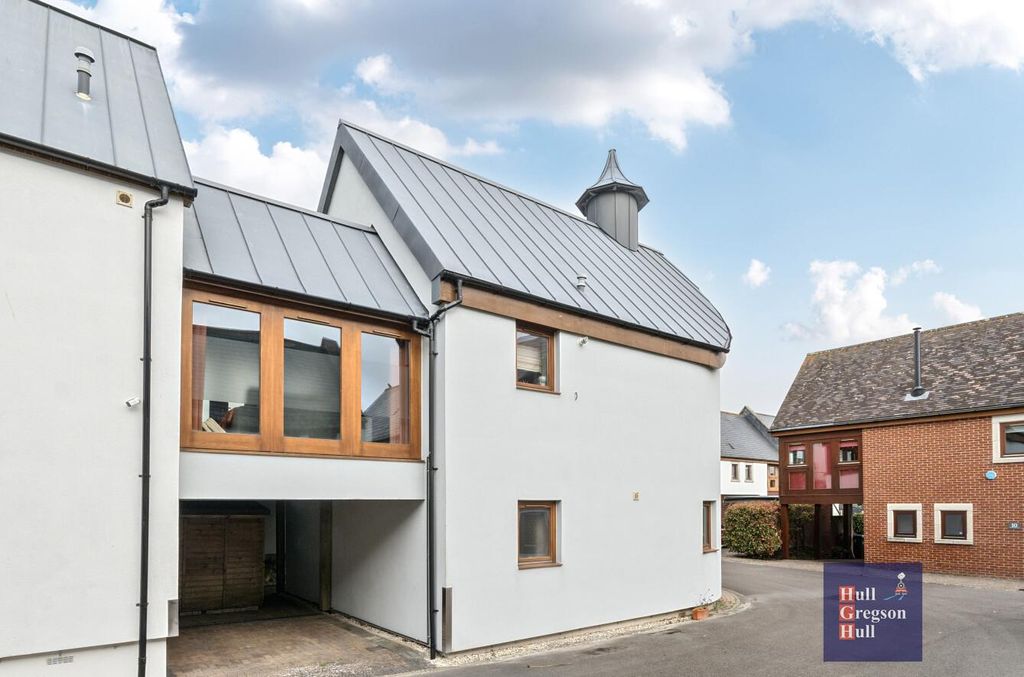 Property photo 1 of 24 3221B08d-3808-49ce-8d19-4d2Ddc8F2De7.Jpg