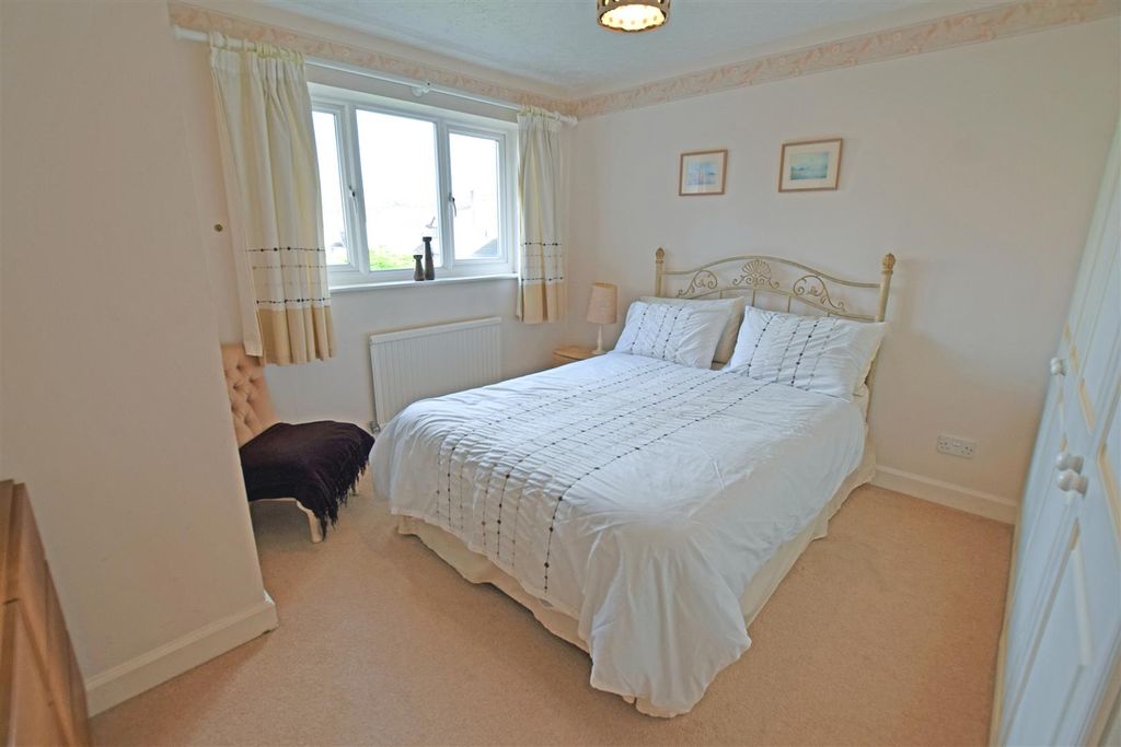 Additional image 14 of 4 bed property for saleMillheath Drive, Lisvane, Cardiff CF14