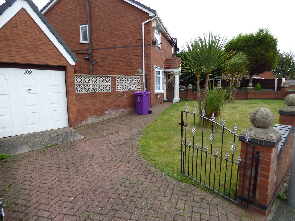 Property photo 2 of 12