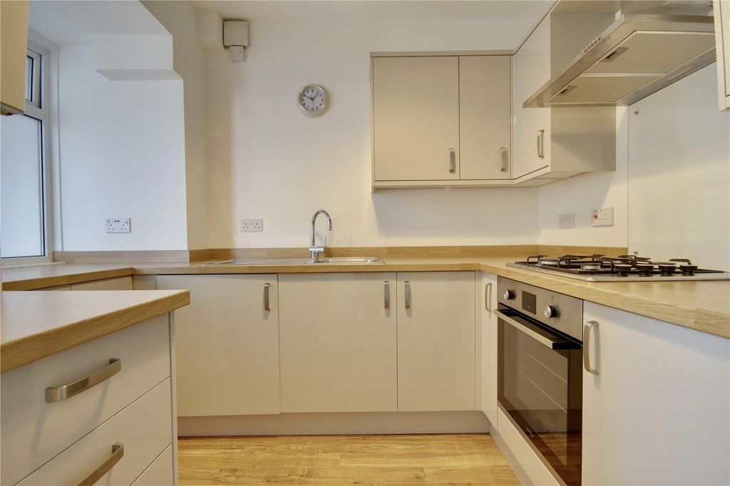 Property photo 2 of 11 6.Jpg