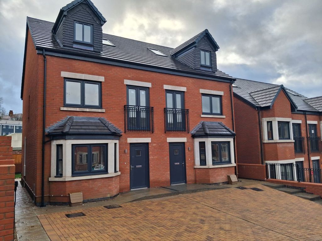 Property photo 1 of 24