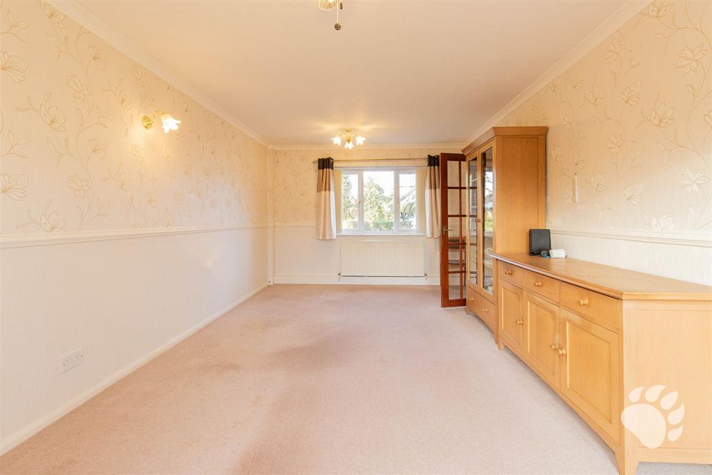 Property photo 3 of 26 Lounge/Diner