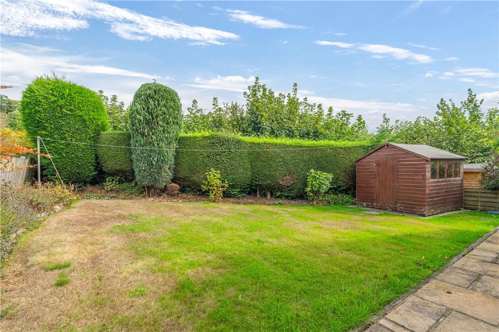 Property photo 2 of 16 Gardens