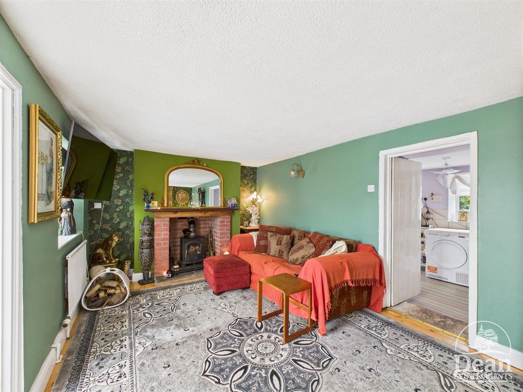 Property photo 3 of 38