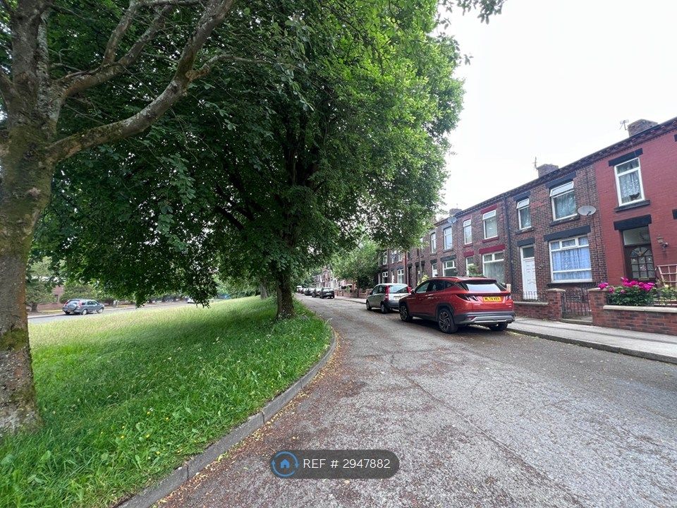 Property photo 1 of 2