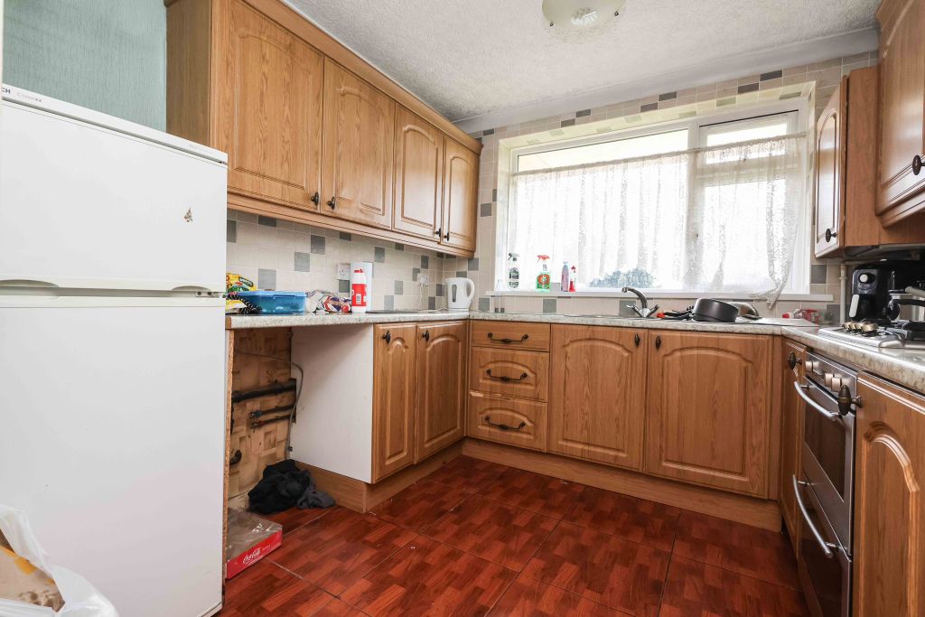 Property photo 3 of 19