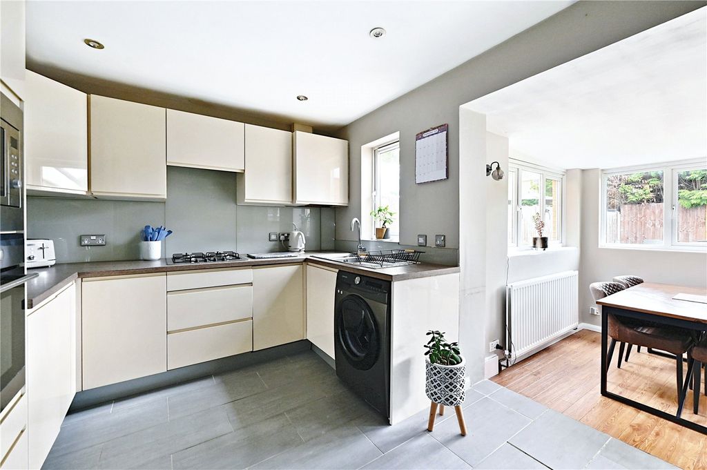 Property photo 2 of 11 Picture No. 06