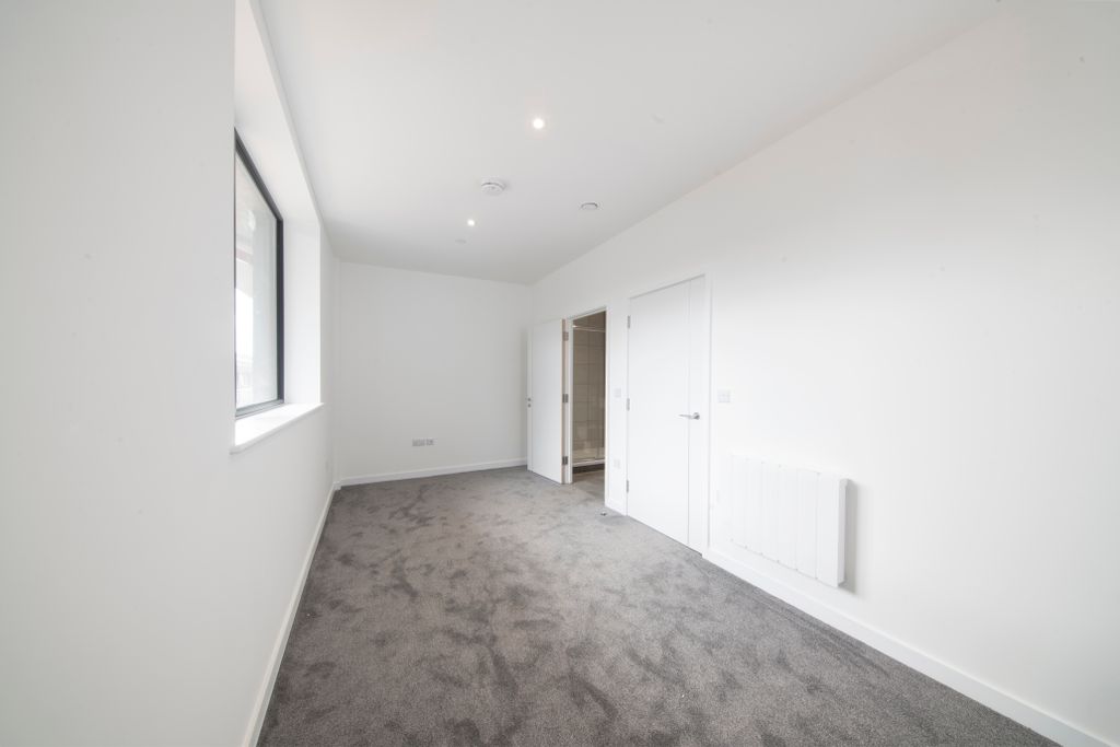 Property photo 3 of 8 Bedroom 1