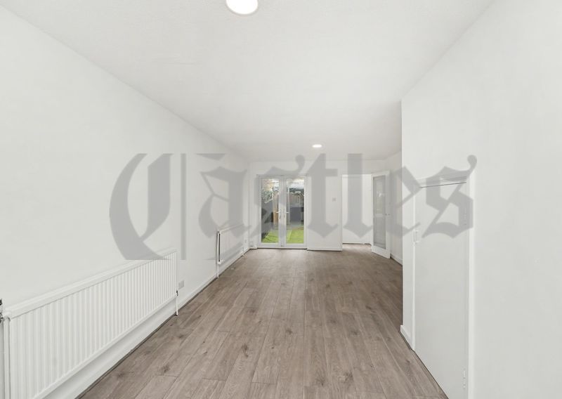 Property photo 3 of 18 Photo 4