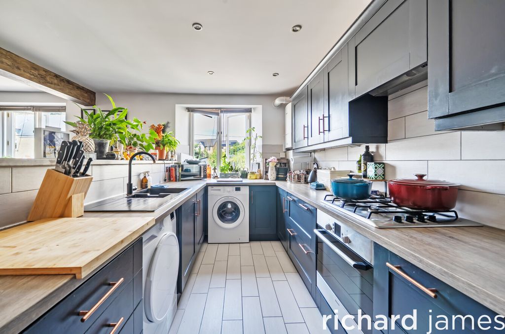 Property photo 3 of 12 c810169852964A12887Eb581B256A723