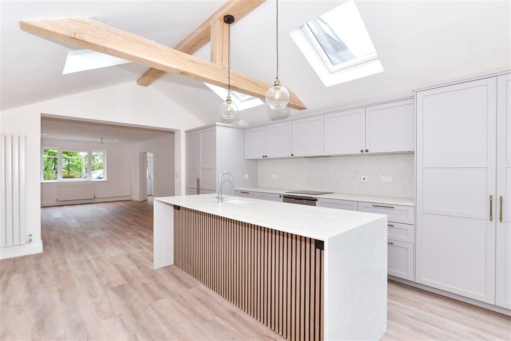 Property photo 3 of 15 Kitchen/Dining Area