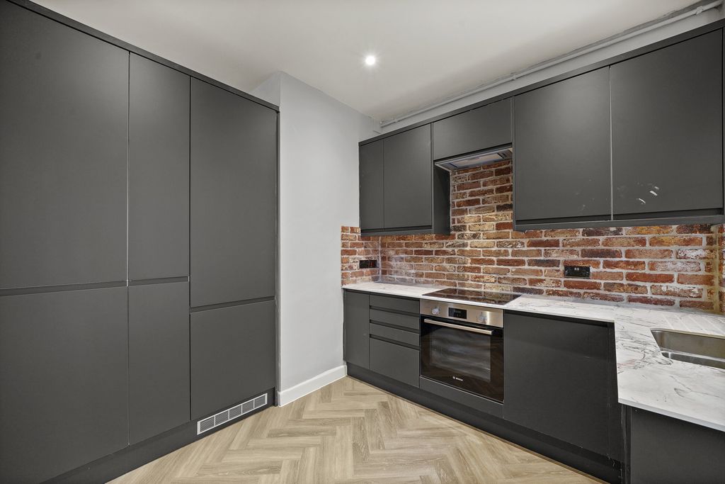 Property photo 1 of 18 Flat 26, Richmond Chambers - Lropr4Bnb8Xowdswzkxj