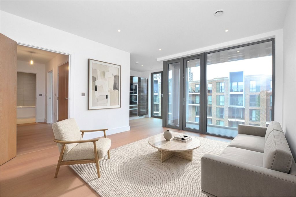 Property photo 1 of 9 Reception