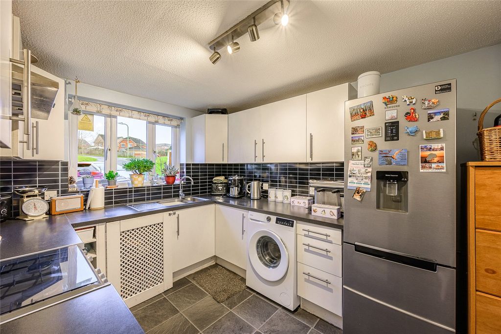 Property photo 2 of 24 Picture No. 20