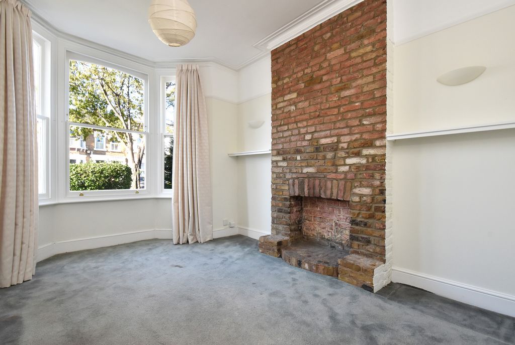 Property photo 3 of 9