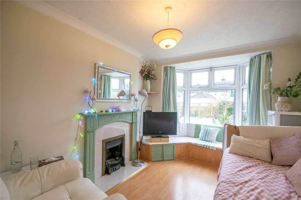 Property photo 2 of 16 Picture No. 03