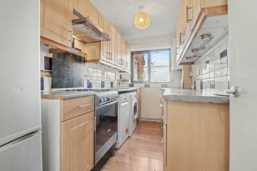 Property photo 2 of 5