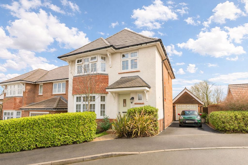 Property photo 1 of 31