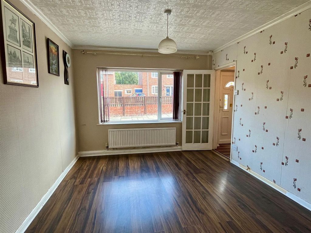 Property photo 3 of 13 Living Room