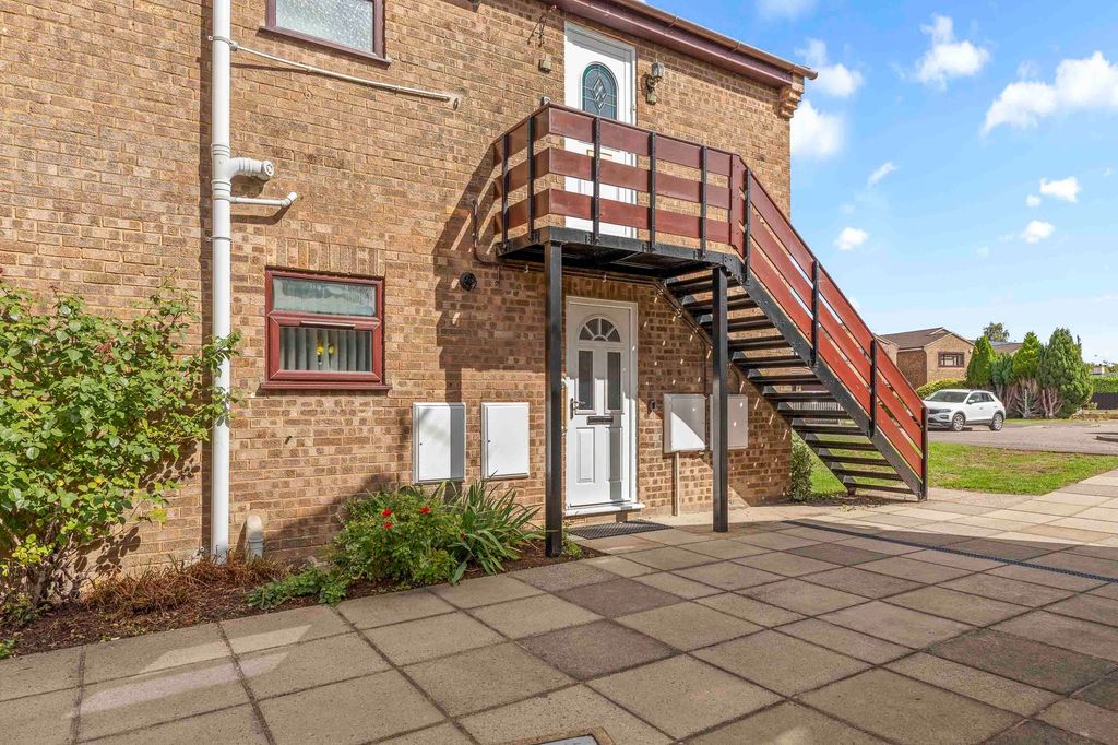 Property photo 2 of 15