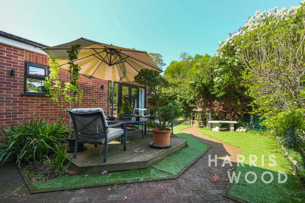 Property photo 2 of 14 3824072