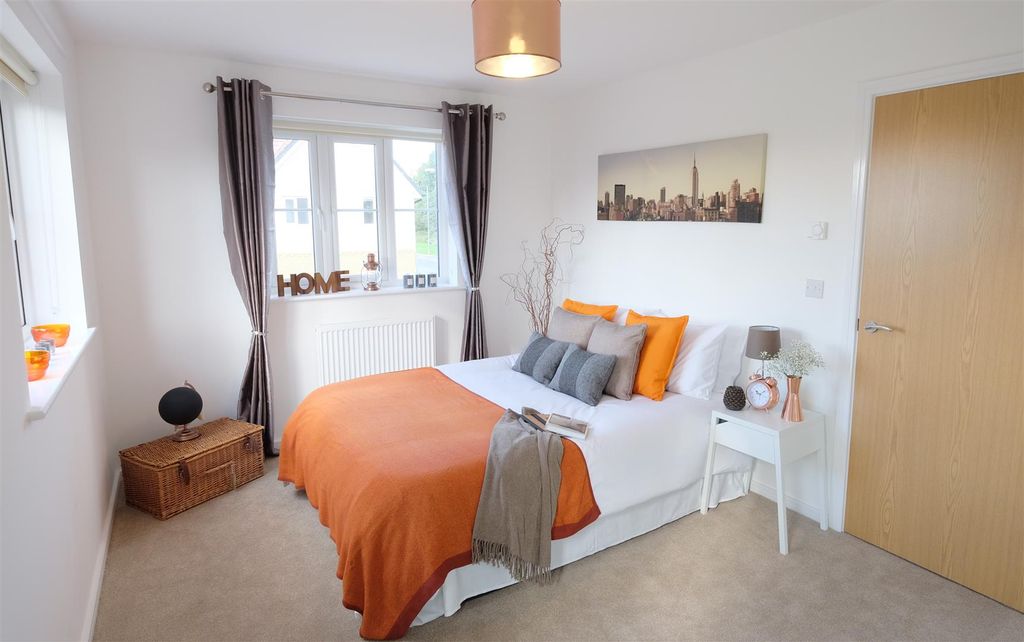Property photo 2 of 7 Grantham Master Bedroom 1.Jpg