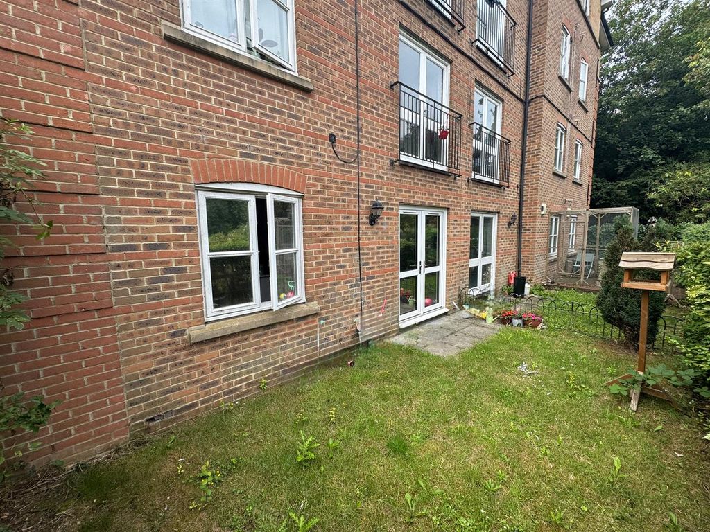 Property photo 2 of 14