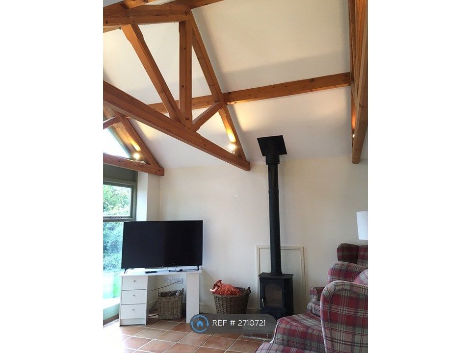 Property photo 2 of 35